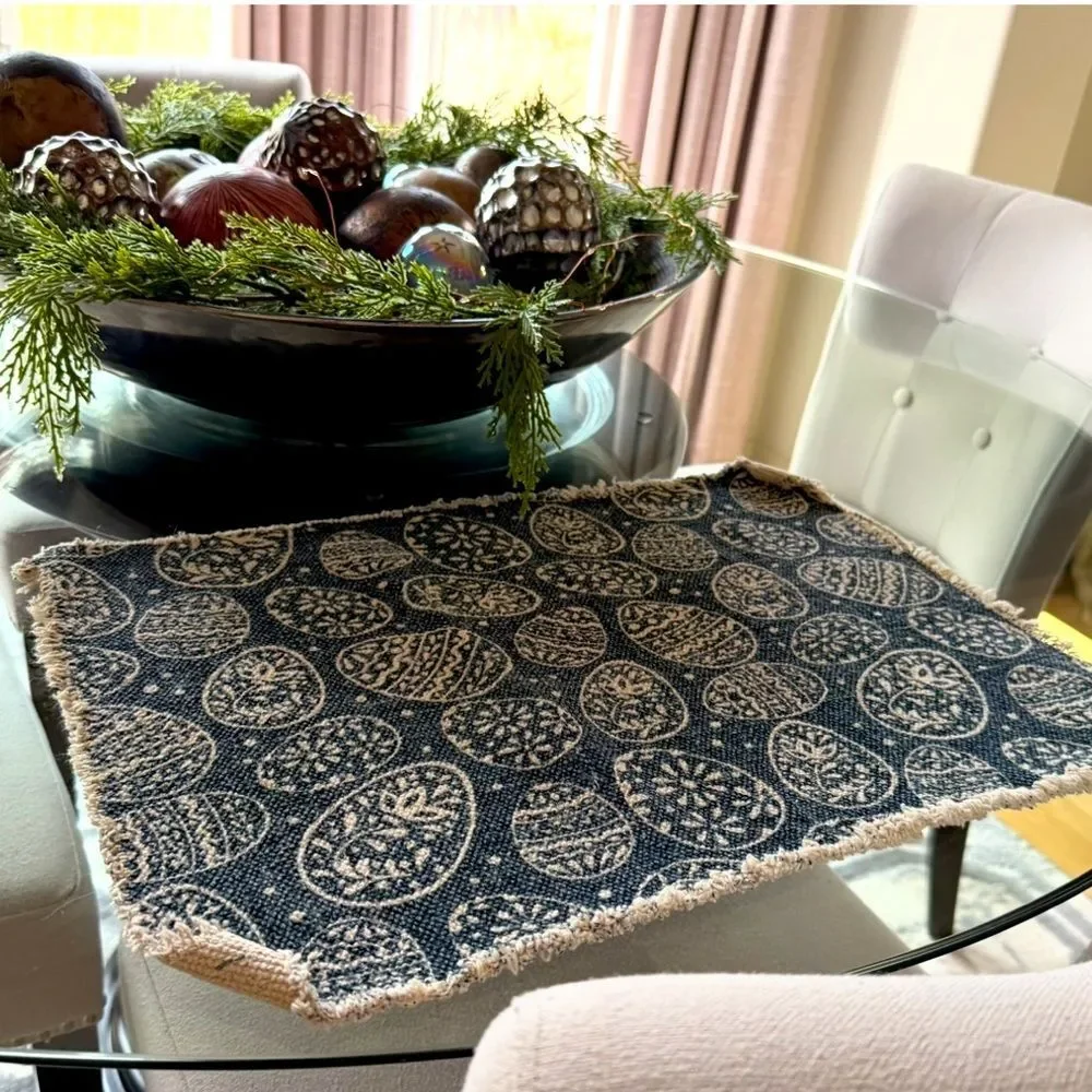Shabby Chic by Rachel Ashwell Set of 4 Easter Egg Placemats Teal Blue and White
